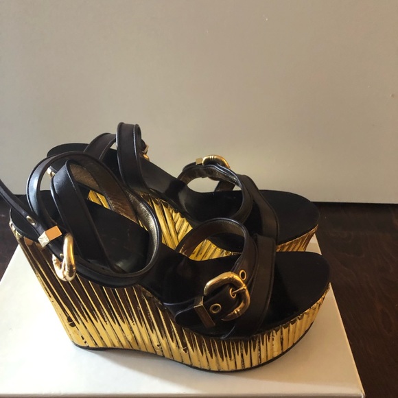 Casadei platform shoes. - Picture 2 of 4